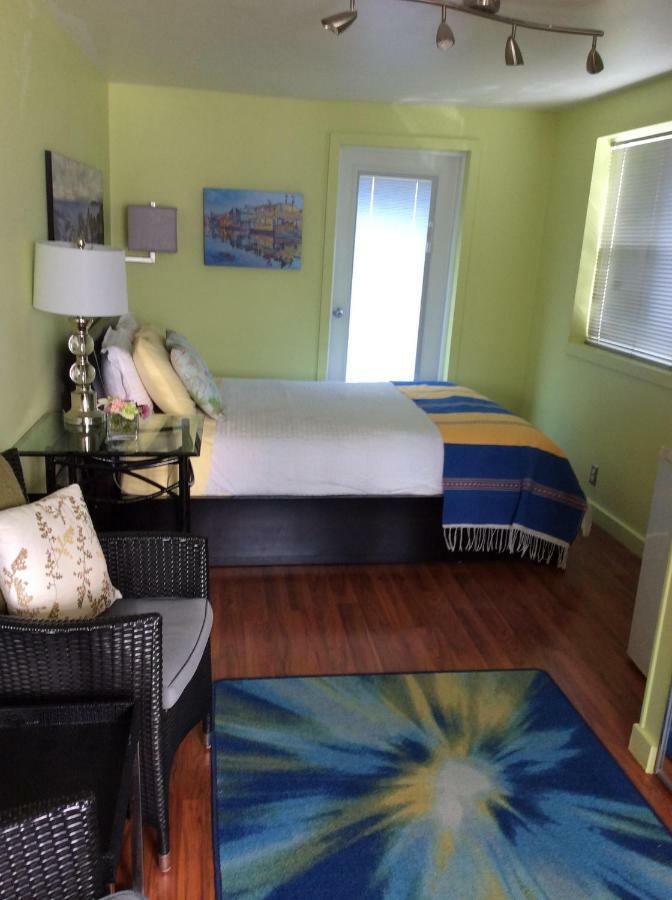 A Float Home B&B In Fisherman'S Wharf Victoria Exterior foto