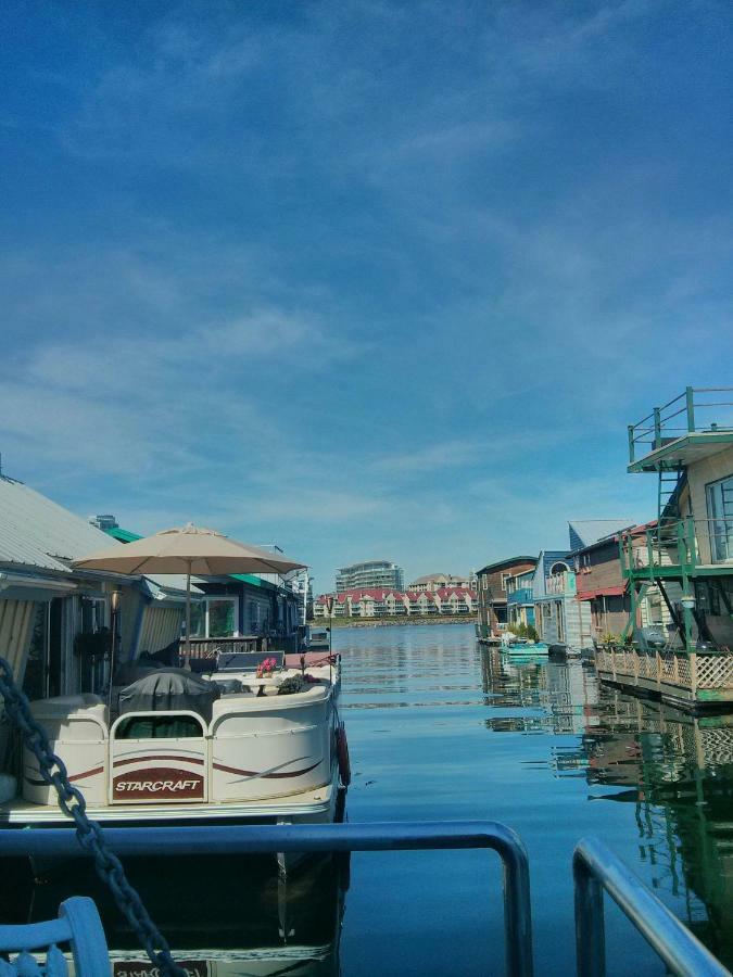 A Float Home B&B In Fisherman'S Wharf Victoria Exterior foto